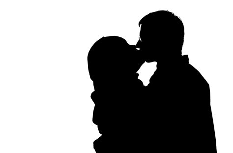 Poljubljanje, če je dobra kemija Najdi prostitutko Kailahun